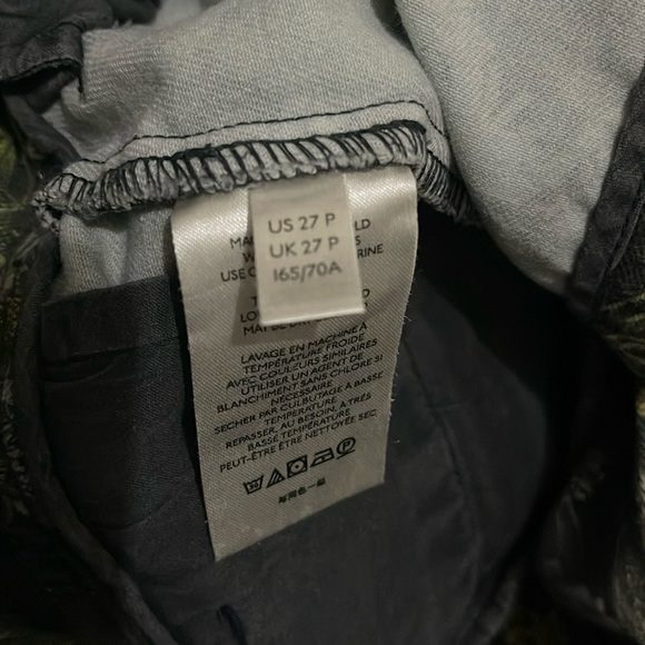 Anthropologie Pilcro  Water Lilly Ultra High rise Floral Wide Leg Cropped Jeans - Picture 13 of 14